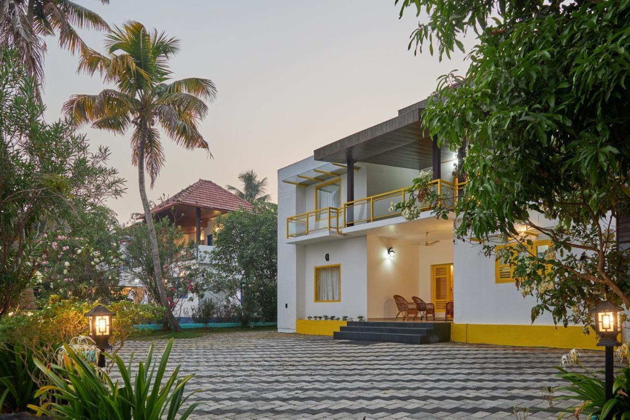 Отель Seclude By The Lake, Alleppey Alappuzha Экстерьер фото